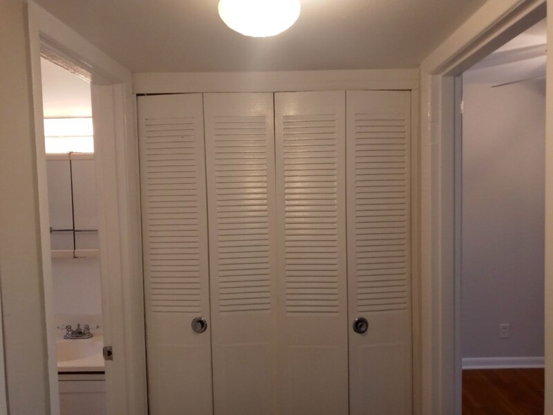 Building Photo - 1406 Church St