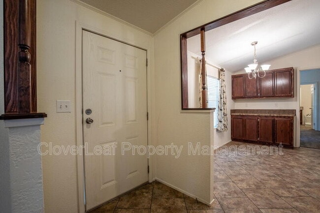 Building Photo - 359 E Zipp Rd