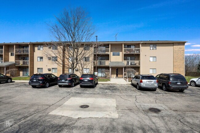 Building Photo - 645 S Virginia Rd
