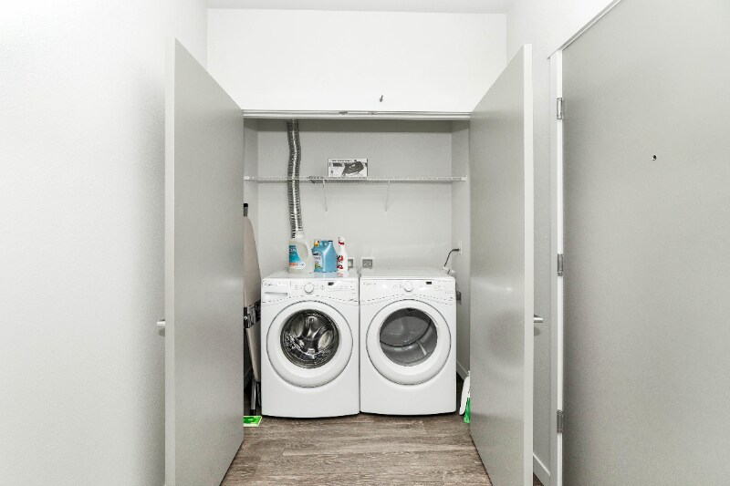 Building Photo - 80 South Main St