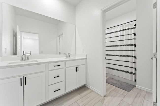 Building Photo - New Build, 4 bedroom, 3 full bathroom in the Master Planned Community; Landmark at Black Mountain...