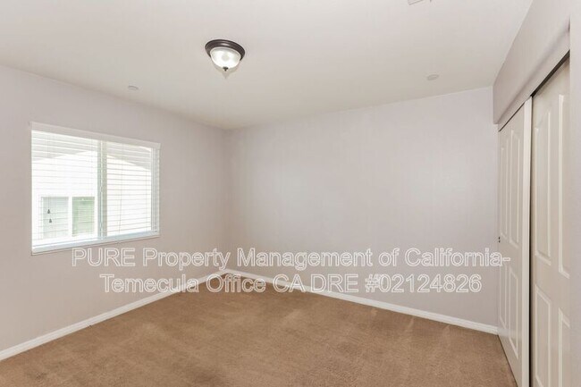 Building Photo - 38020 Spring Canyon Dr