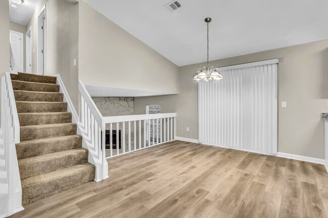 Building Photo - 755 Forest Path