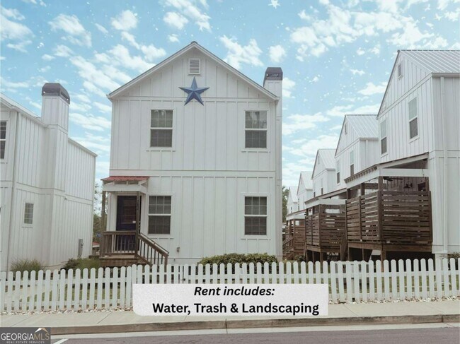 Primary Photo - 790 Grove St