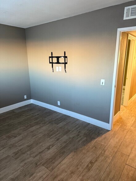 Building Photo - 1921 Goodwill St