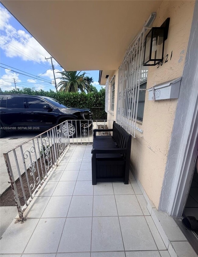 Building Photo - 3821 SW 89th Ct