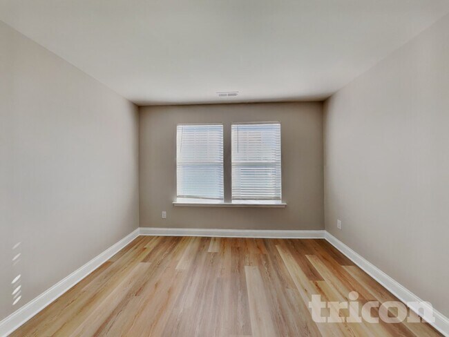 Building Photo - 50 Gallery Park Dr