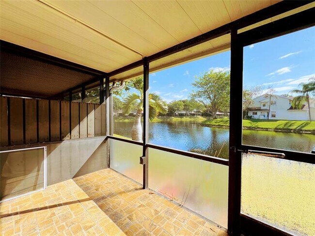 Building Photo - 2032 Discovery Cir E