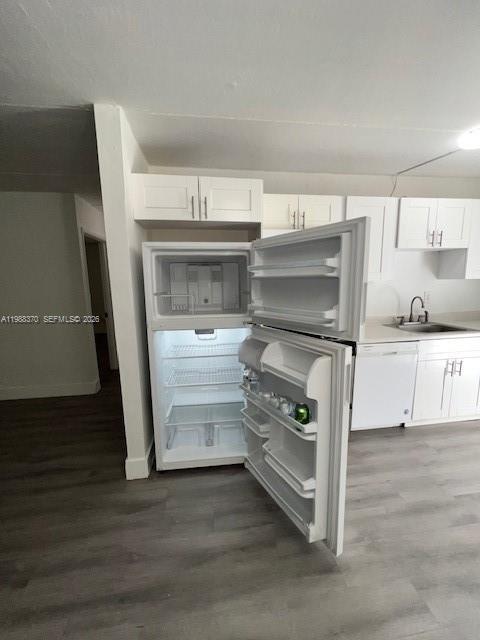 Building Photo - 1220 NW 3rd Ct