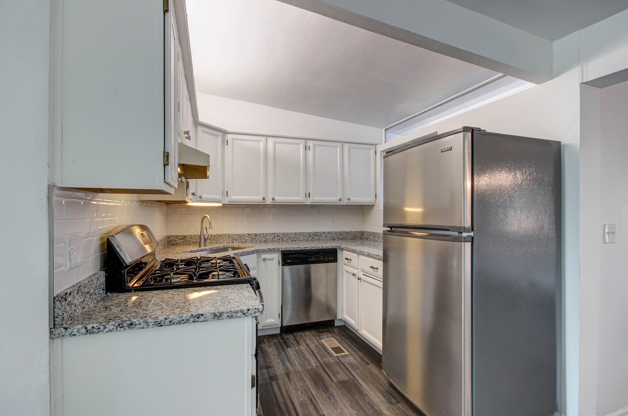 Building Photo - 403 Whitehall Dr