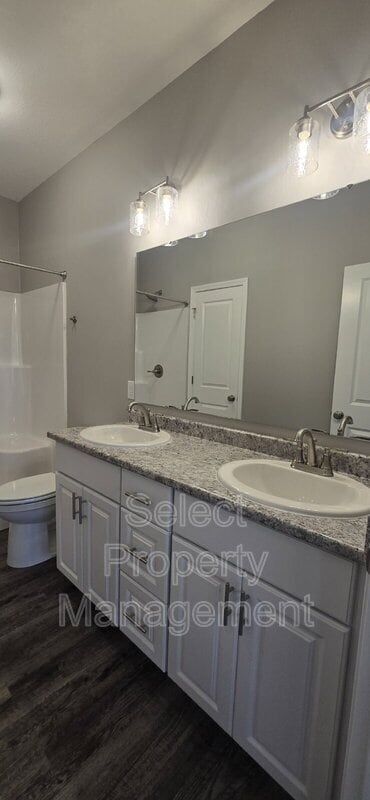 Building Photo - 8792 Elmont Cv