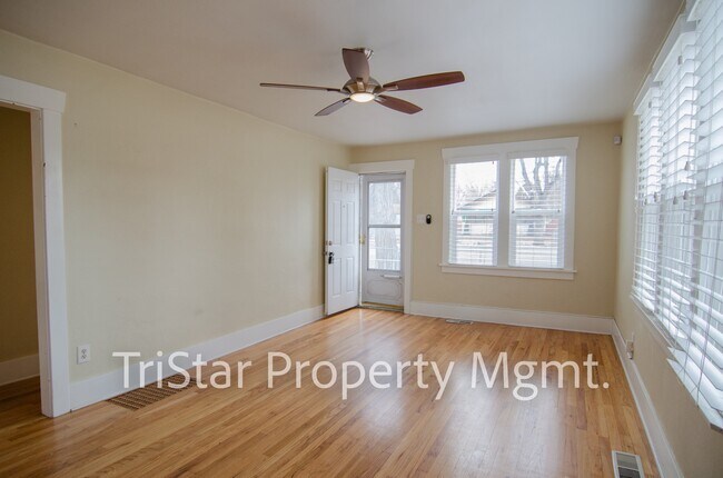 Building Photo - 228 N Hancock Ave