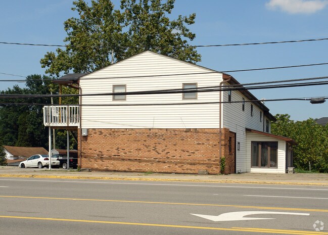Building Photo - 205 E Main St