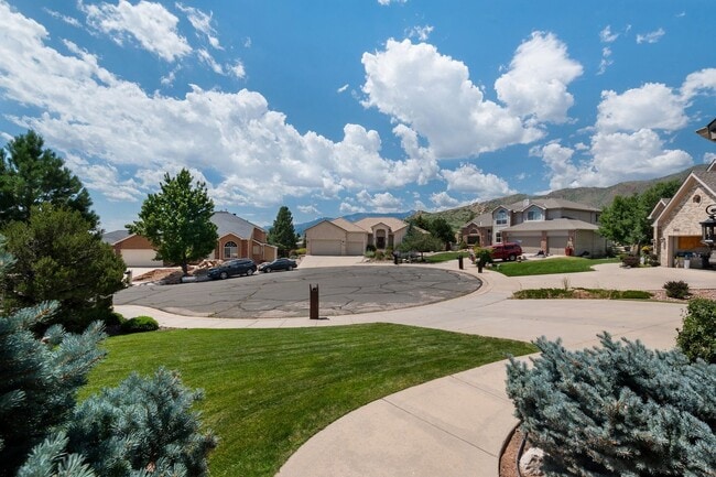 Building Photo - 2420 Regal View Ct
