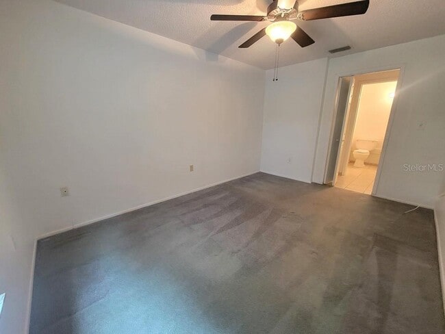 Building Photo - 6141 Chesham Dr