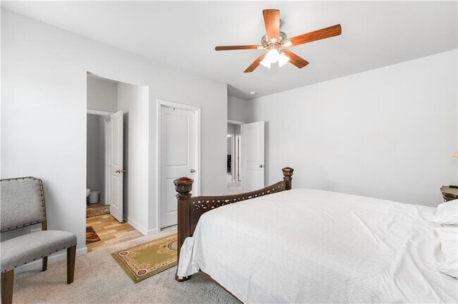 Building Photo - 3170 Andover Trl