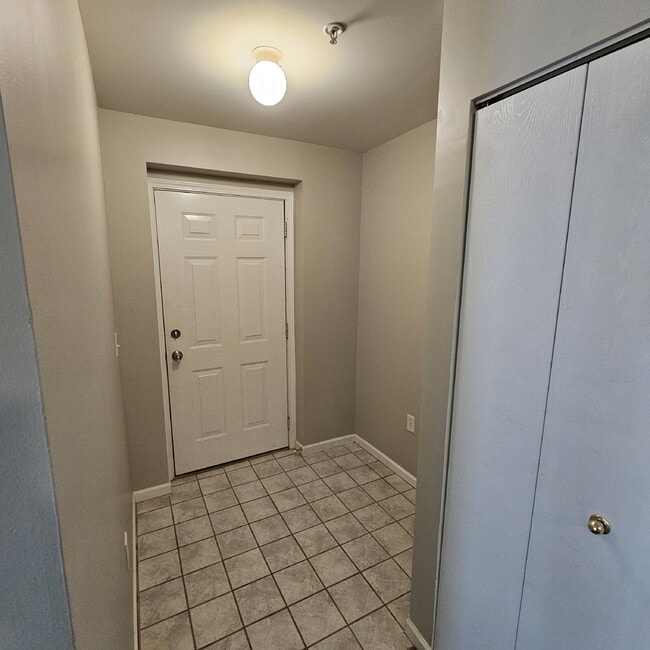 Building Photo - 2BR/2BA Condo with Garage, Private Patio & Resort-Style Amenities