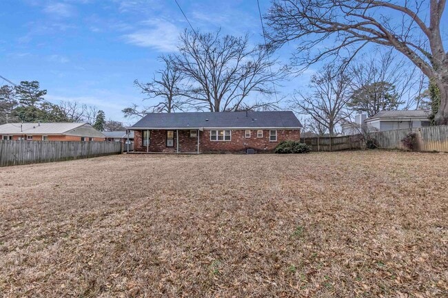 Building Photo - 3010 Ruskin Rd