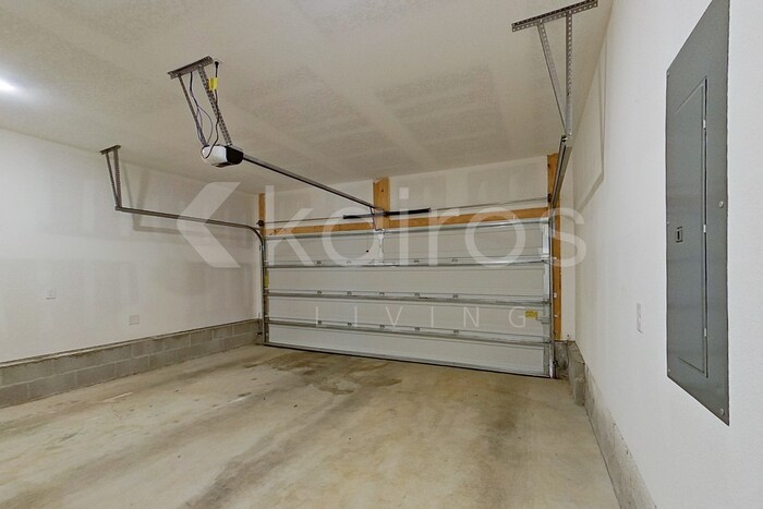 Building Photo - 4706 Malay Cir