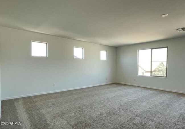 Building Photo - 15138 W Hadley St