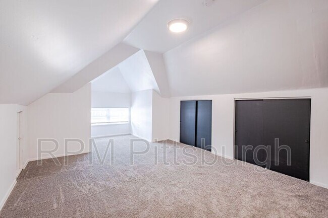 Building Photo - 1228 Washington Pike