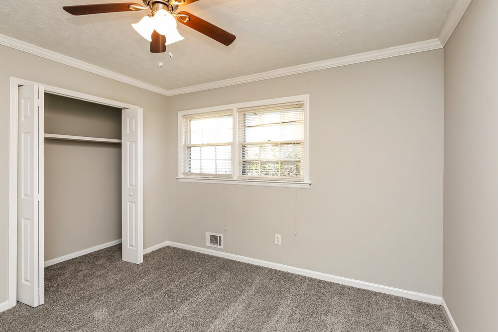 Building Photo - 5253 Corinth Dr SW