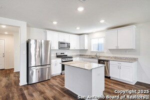 Building Photo - 7333 Yucca Pl