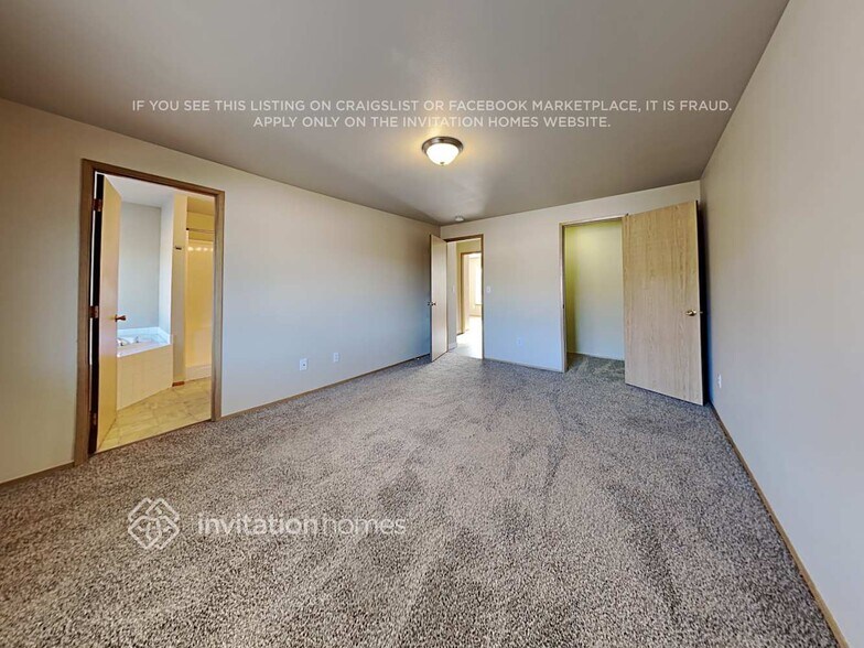 Building Photo - 8211 186 St E