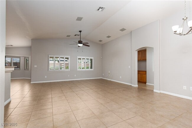 Building Photo - 6233 Double Oak St