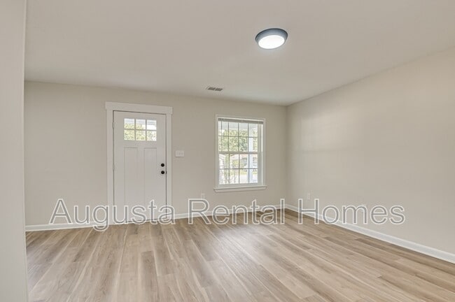 Building Photo - 3412 Princess Ct