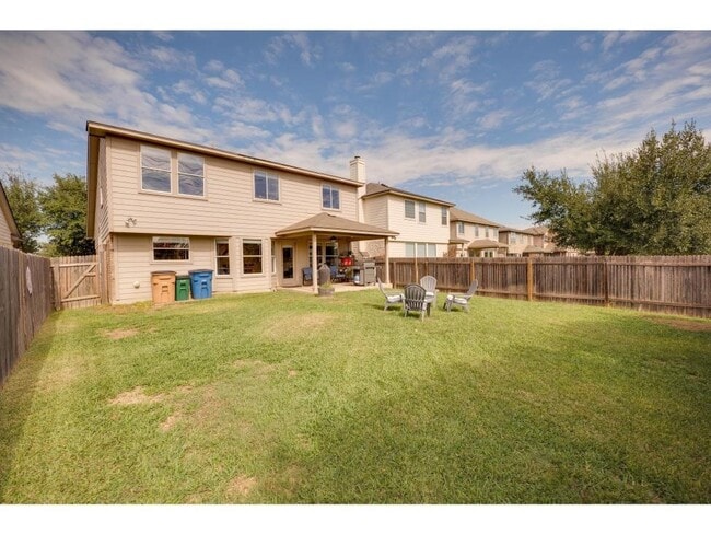 Building Photo - 14205 Willow Tank Dr