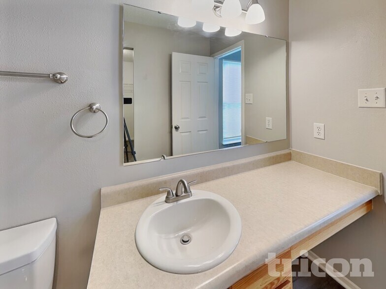 Building Photo - 9315 W Rising Sun Dr