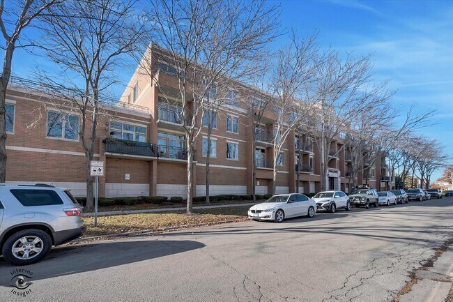 Building Photo - 4330 N Neva Ave