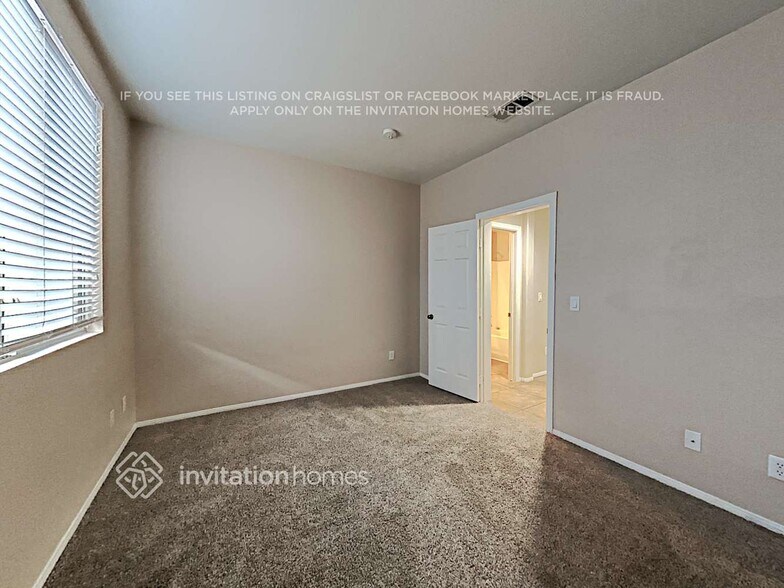 Building Photo - 9286 Easton Hills Ct