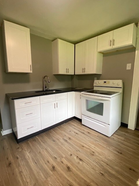 Building Photo - 156 Westwood Ave