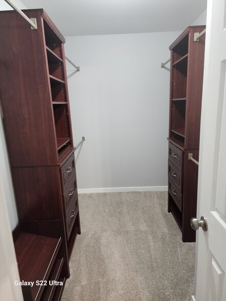 Building Photo - 224 Island Cove Ct