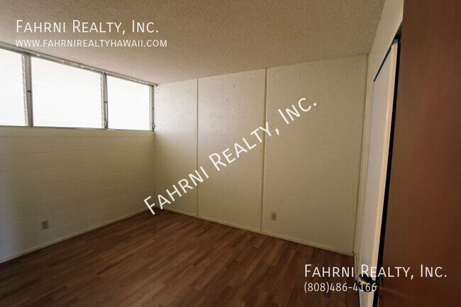 Building Photo - 95-061 Waikalani Dr
