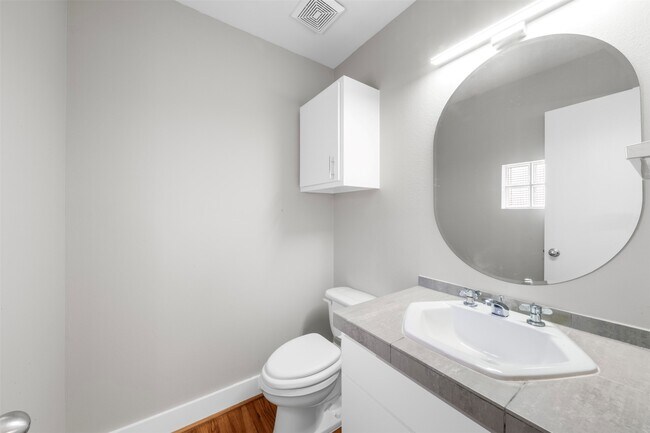 Building Photo - 9716 Linkmeadow Ln