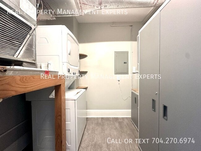 Building Photo - 712 Louise Ave