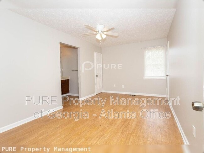 Building Photo - 7208 Crestside Dr