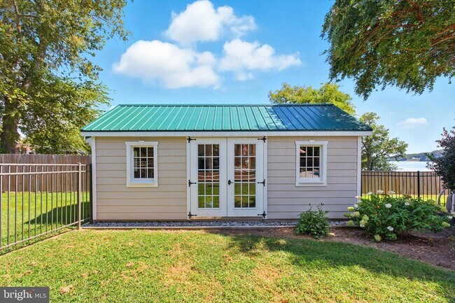 Building Photo - 638 Marlborough Point Rd