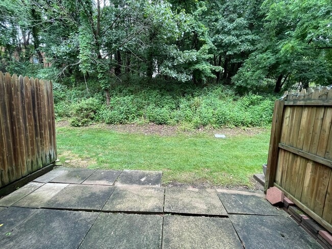 Building Photo - 604 Arkwood Dr