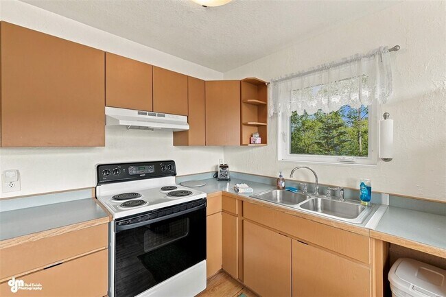 Building Photo - 6830 E Toller Ct