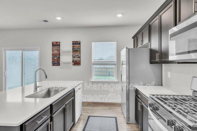 Building Photo - 1771 Odessa Ln