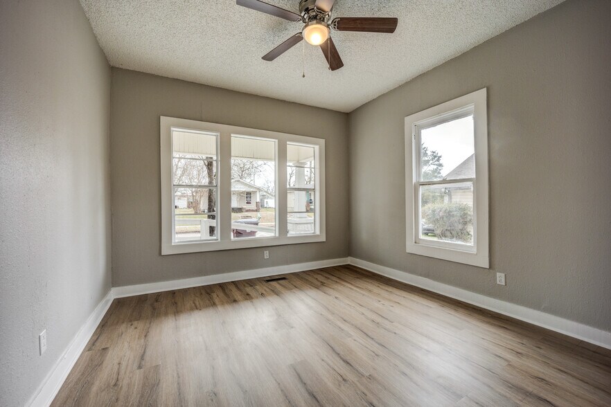 Building Photo - 1222 N 33rd St