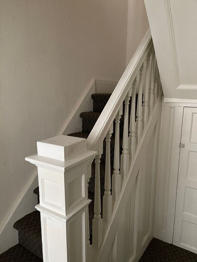 Building Photo - 13 Mcclellan Ave