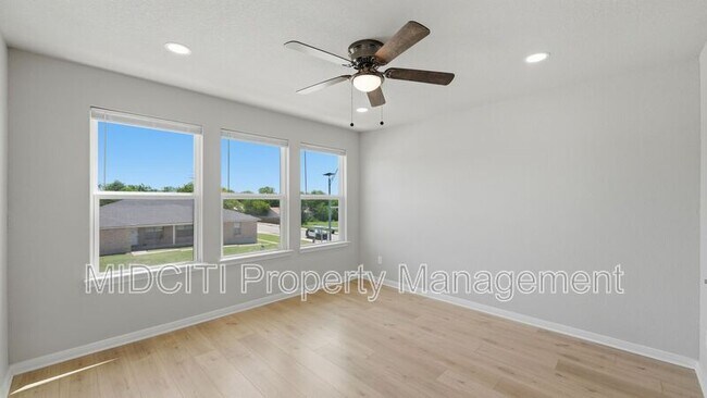 Building Photo - 7210 John Palmer Dr