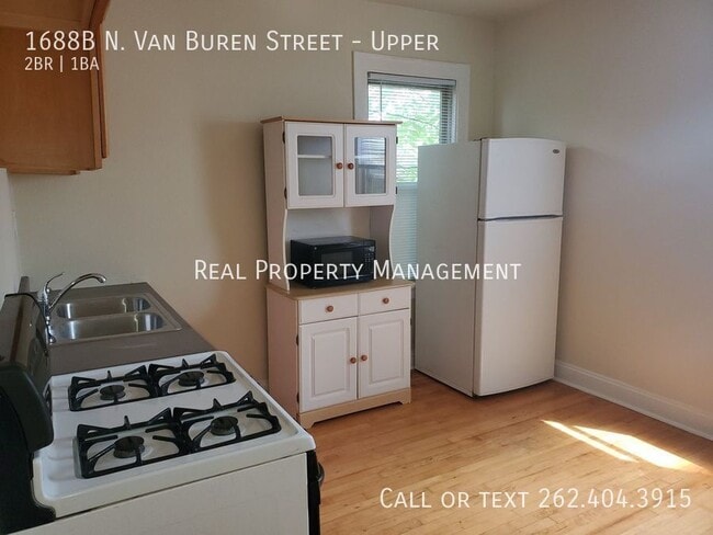 Building Photo - 1688B N. Van Buren Street-Upper