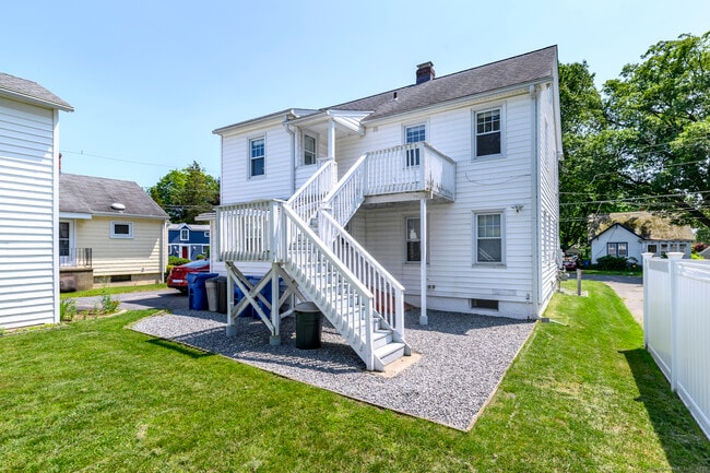 Building Photo - 20 Scofield Pl