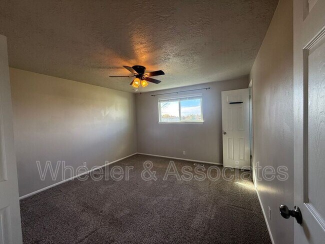 Building Photo - 2587 N 1450 E